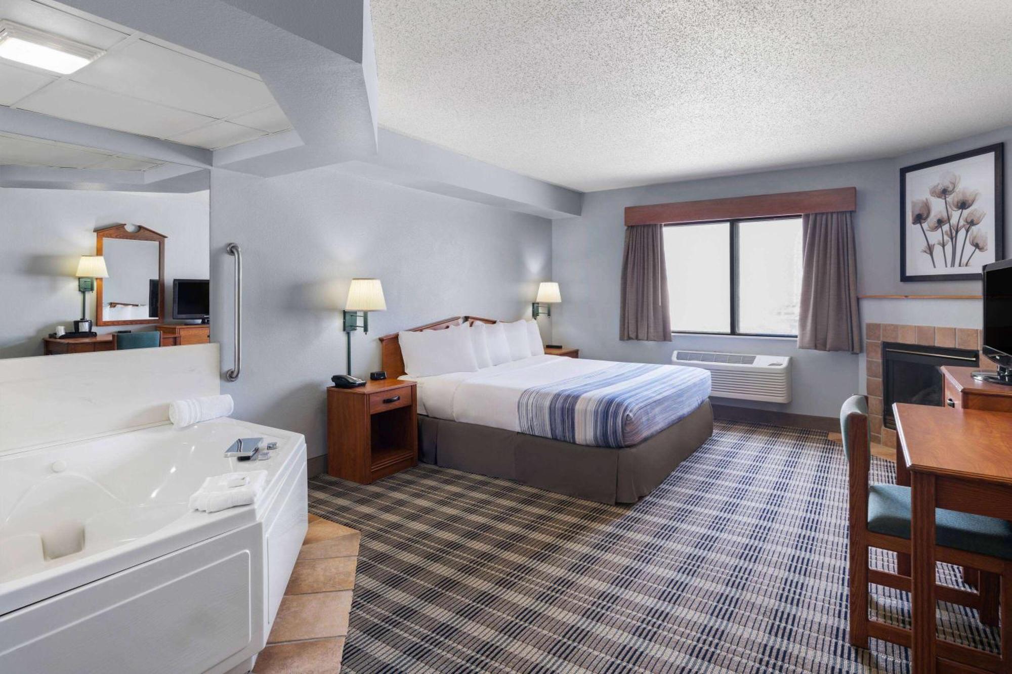 Americinn By Wyndham Stuart Exteriér fotografie